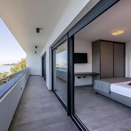 Seaside Leonis - Gym, Sauna And A Pool *