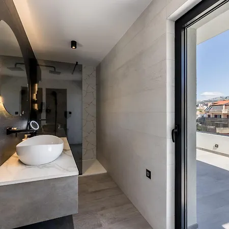 빌라 Seaside Leonis - Gym, Sauna And A Pool