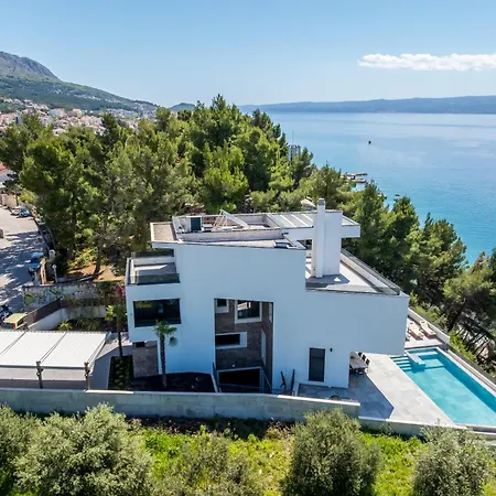 Seaside Leonis - Gym, Sauna And A Pool *